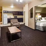 Best Western Plus Hill Country Suites - San Antonio