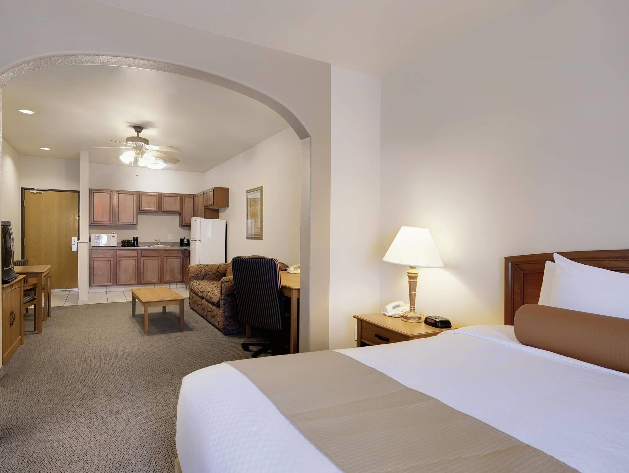 Western Hill Country 3* San Antonio